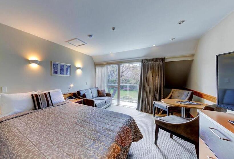 Номер Superior Кровать Кинг, Dunedin Leisure Lodge  Distinction