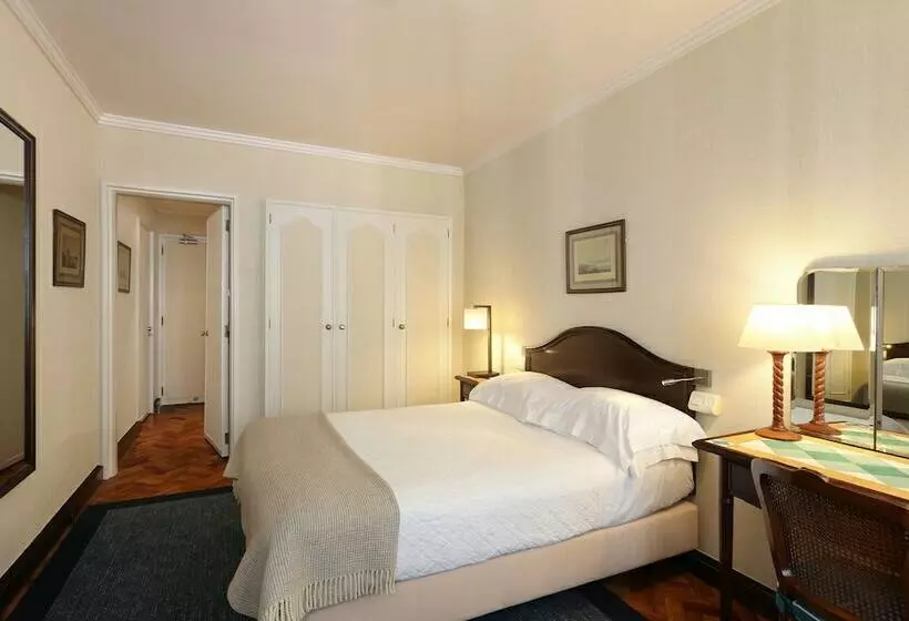 Quarto Basic, Lisboa Plaza   Lisbon Heritage Collection   Avenida