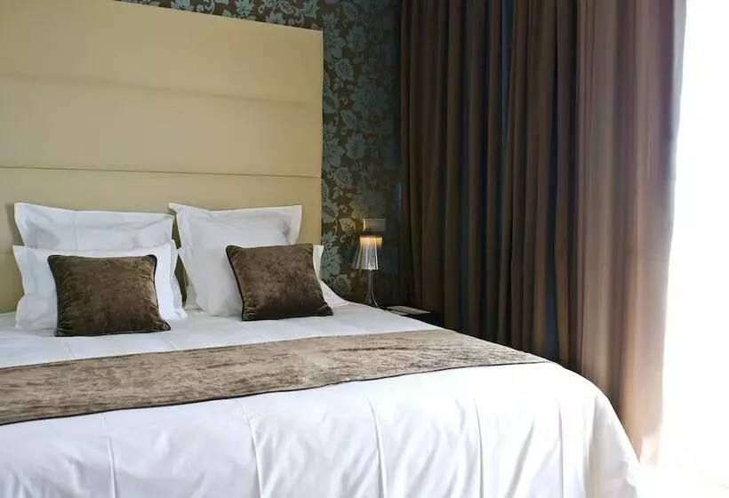Suite, Lutecia Smart Design
