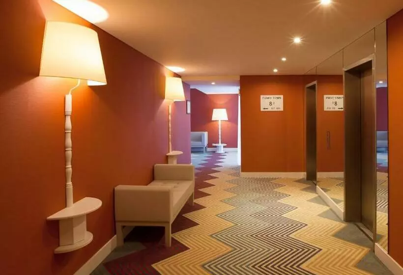 Quarto standard, Lutecia Smart Design