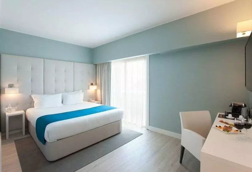 Quarto Premium com Varanda, Lutecia Smart Design