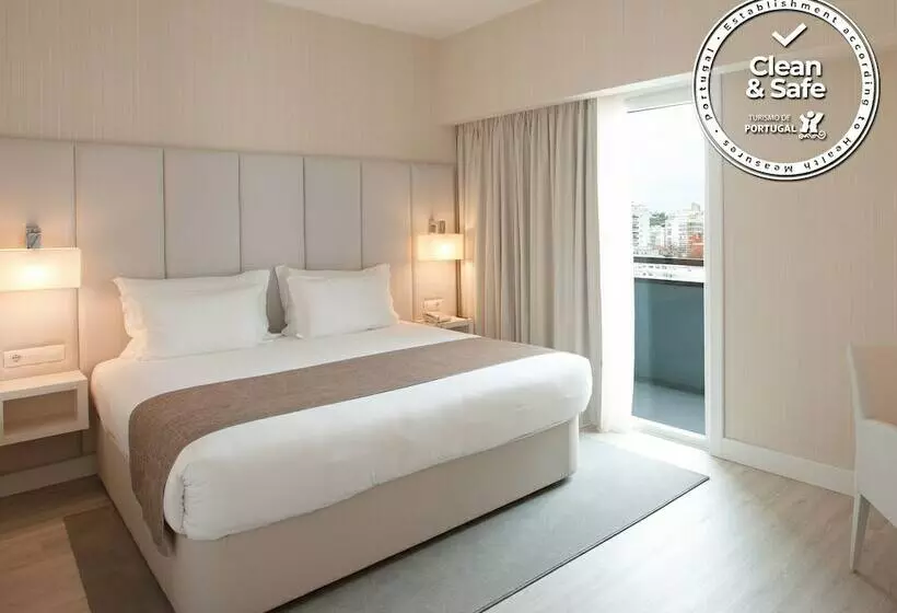 Quarto Premium com Varanda, Lutecia Smart Design