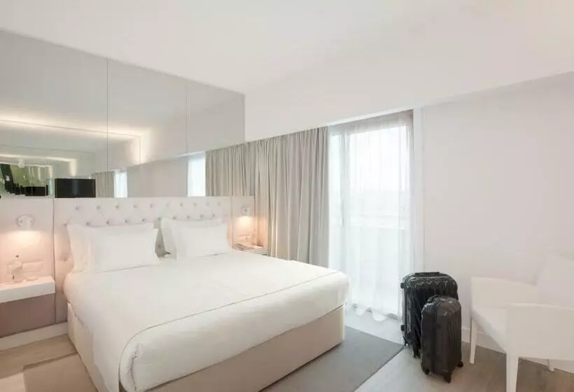 Quarto Familiar Premium, Lutecia Smart Design