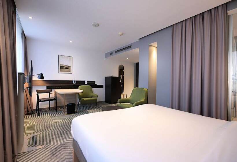 غرفة سوبيريور, Mercure Warszawa Grand