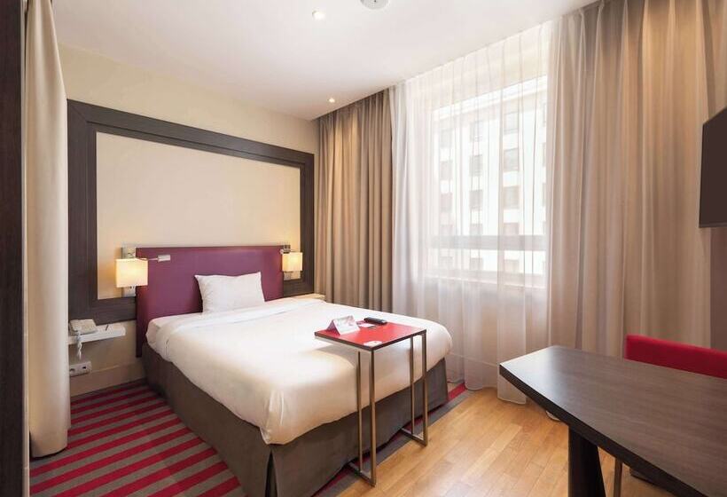 Классический Номер, Mercure Warszawa Grand