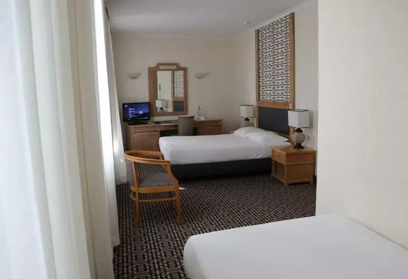 Quarto Triplo Standart, Mundial