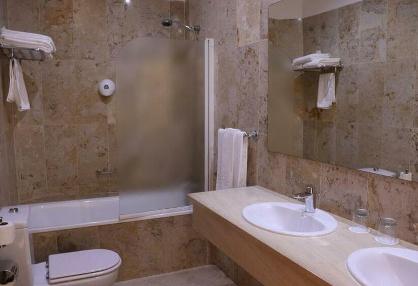 اتاق سوپریور, Mundial