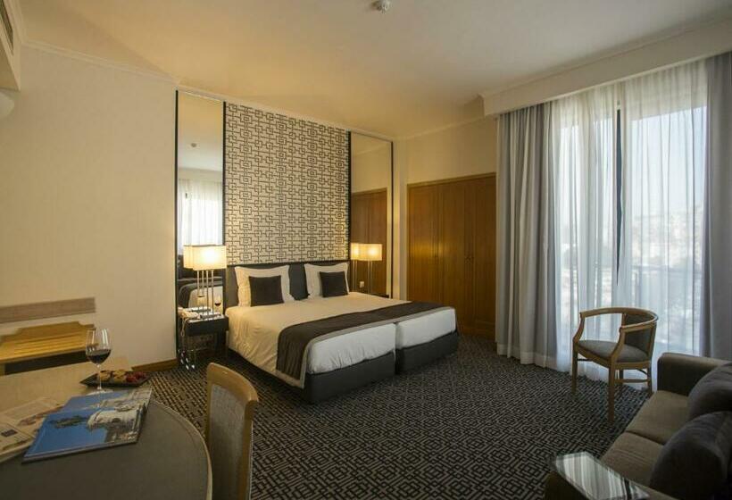 اتاق سوپریور, Mundial