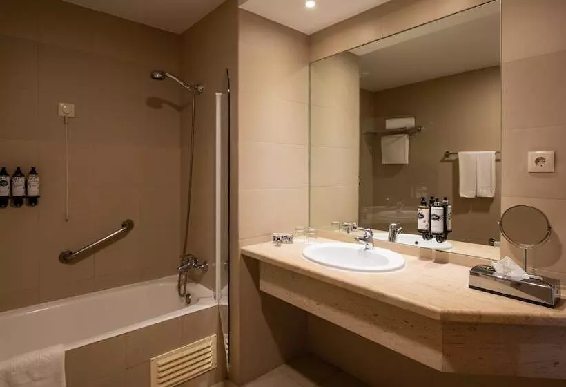 Quarto deluxe, Mundial