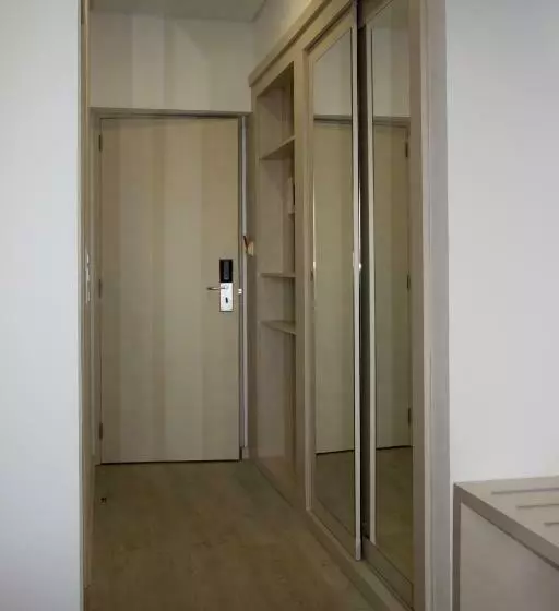 ファミリールーム, Navegadores