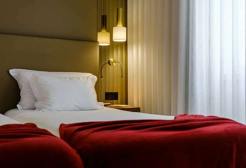 标准单人间, Regina