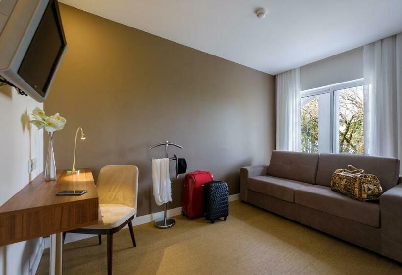 Family Suite, Regina