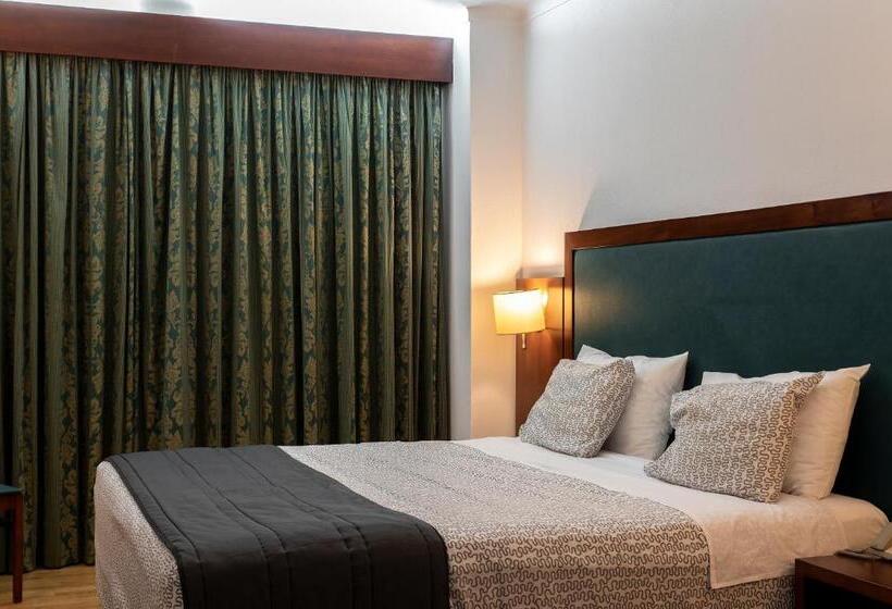 スタンダードルーム, Samasa Fundao