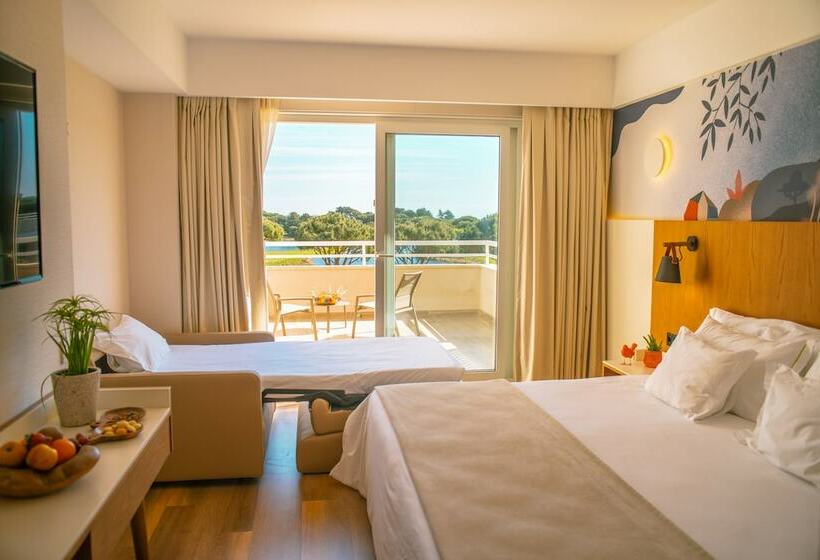 高级三人间, Onyria Quinta Da Marinha