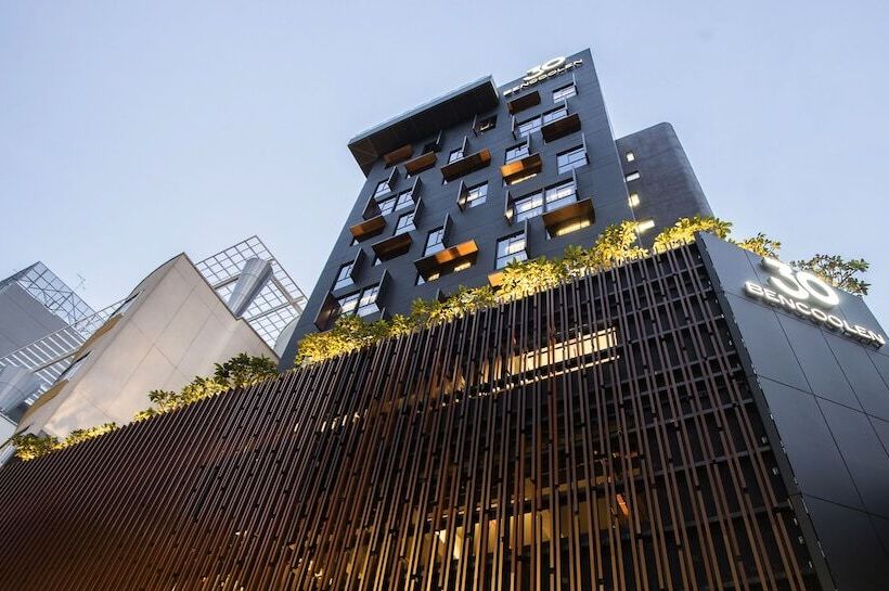 اتاق لوکس, 30 Bencoolen