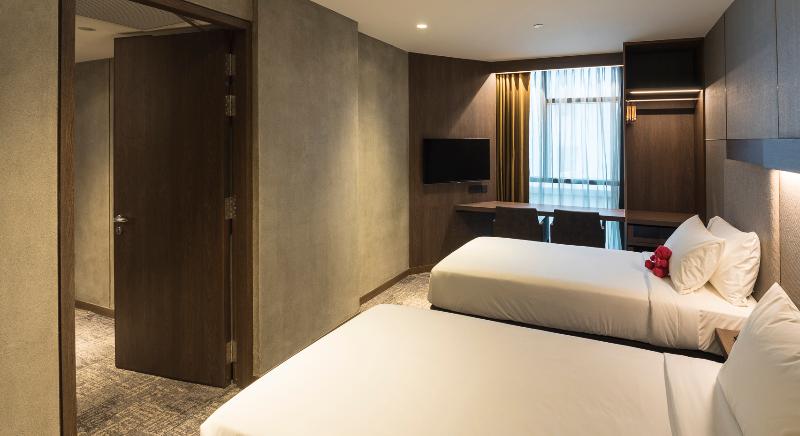 اتاق خانوادگی, 30 Bencoolen