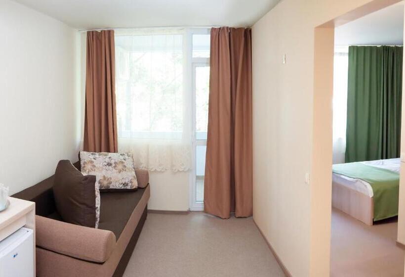 발코니가 있는 스위트, Doina