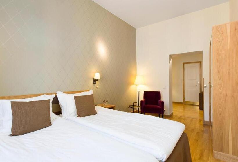 اتاق خانوادگی, Elite Hotel Adlon