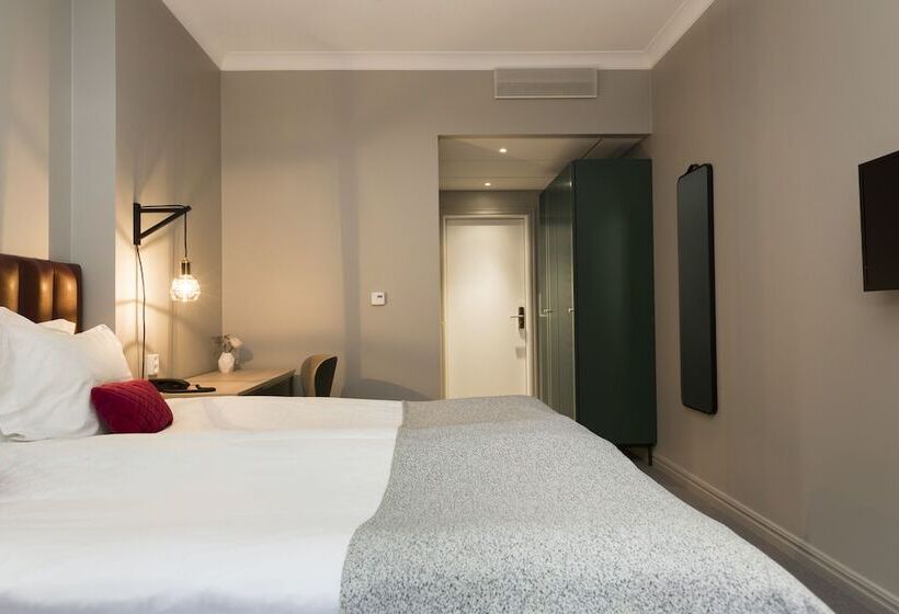 수피리어 룸, Elite Hotel Adlon