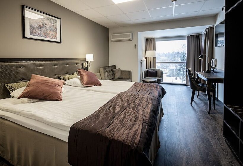 Номер Стандарт, First Hotel Royal