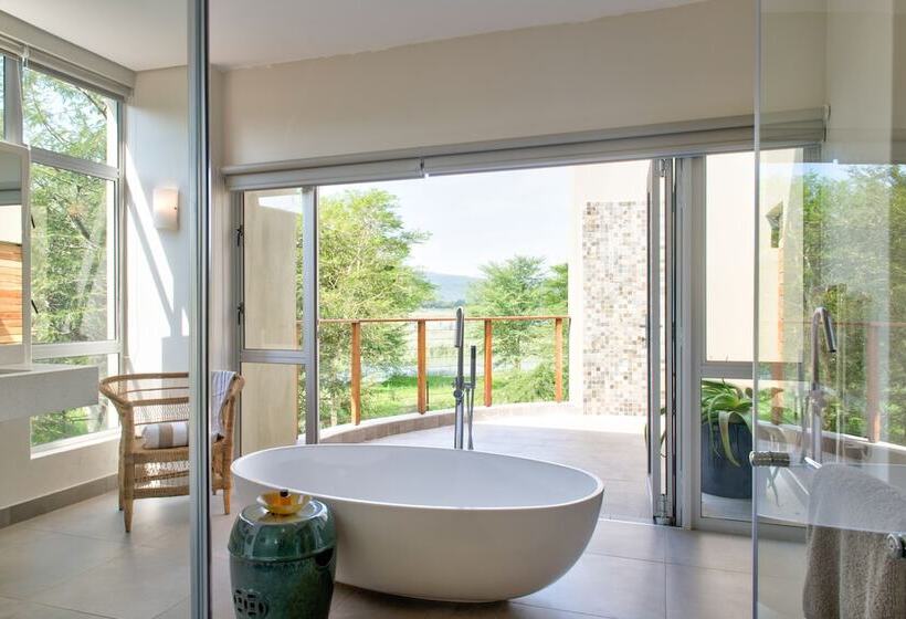 סוויטה, Ghost Mountain Inn