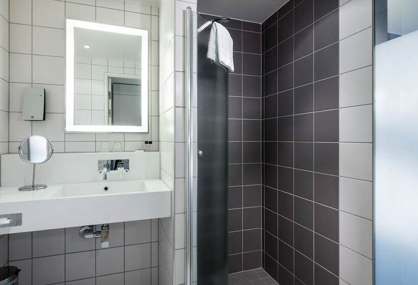 スタンダードルーム, Gothia Towers & Upper House