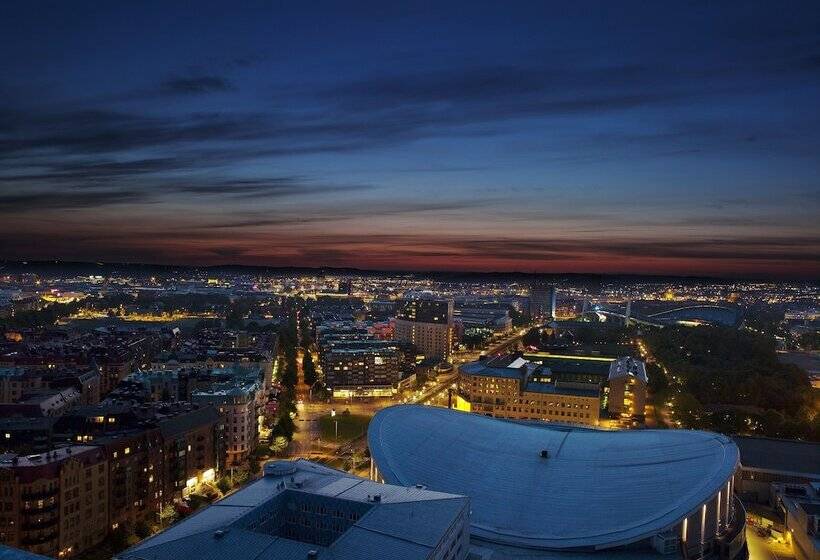 Полулюкс, Gothia Towers & Upper House