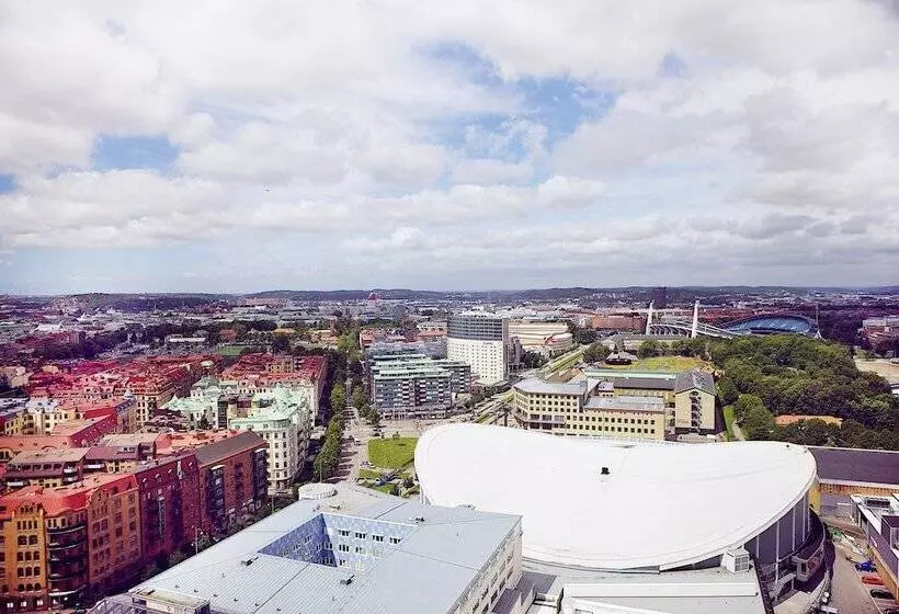 سوییت جونیور, Gothia Towers & Upper House