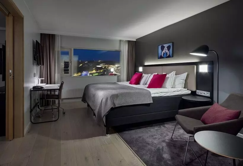 سوییت جونیور, Gothia Towers & Upper House
