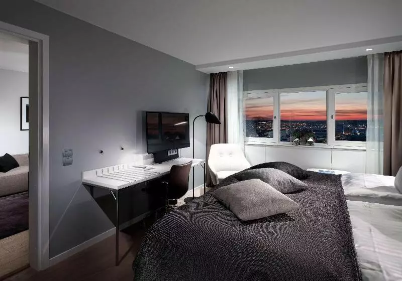 سوییت جونیور, Gothia Towers & Upper House