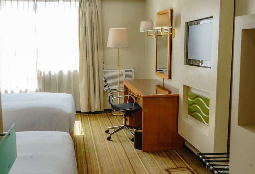 اتاق استاندارد با 2 تخت دوبل, Holiday Inn Harare, An Ihg
