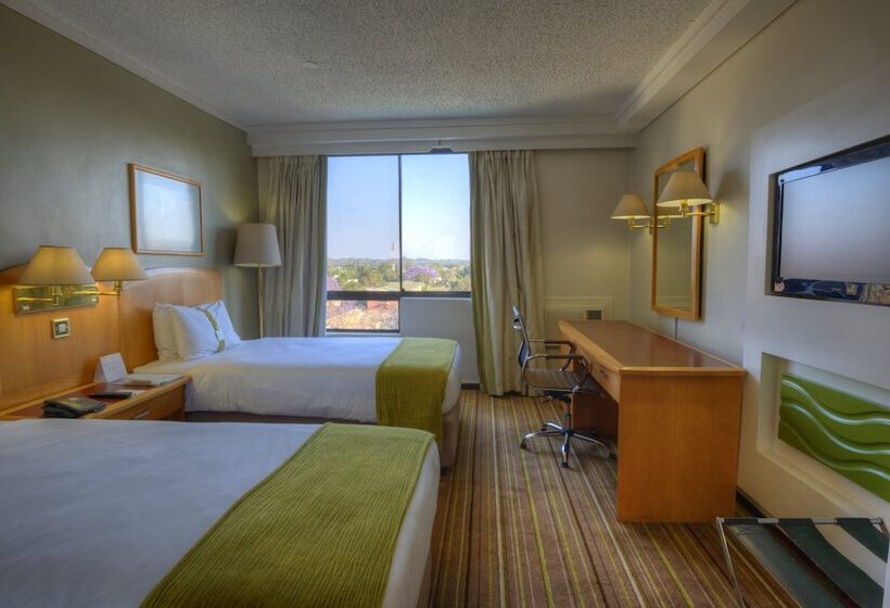 اتاق استاندارد با 2 تخت دوبل, Holiday Inn Harare, An Ihg