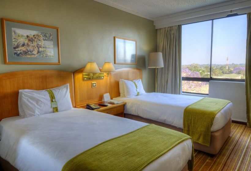 اتاق استاندارد با 2 تخت دوبل, Holiday Inn Harare, An Ihg