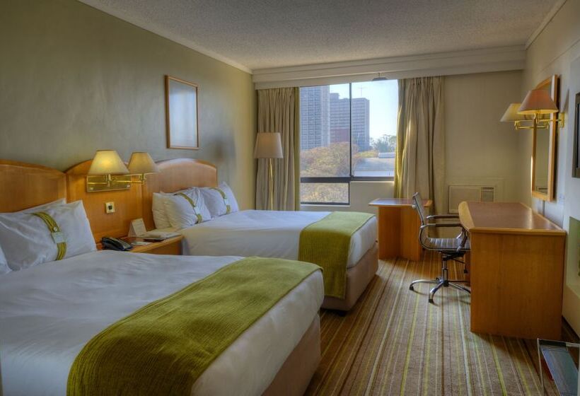 اتاق استاندارد با 2 تخت دوبل, Holiday Inn Harare, An Ihg