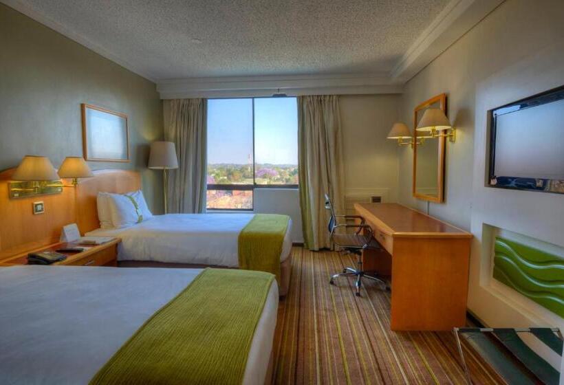 اتاق استاندارد با 2 تخت دوبل, Holiday Inn Harare, An Ihg
