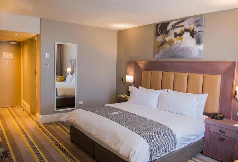 带大床的行政房间, Holiday Inn Mutare, An Ihg