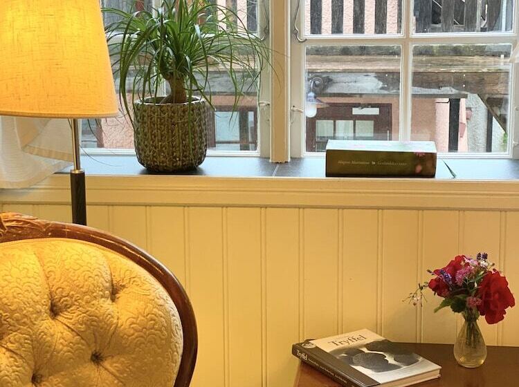 スタンダードルーム, L St Clemens