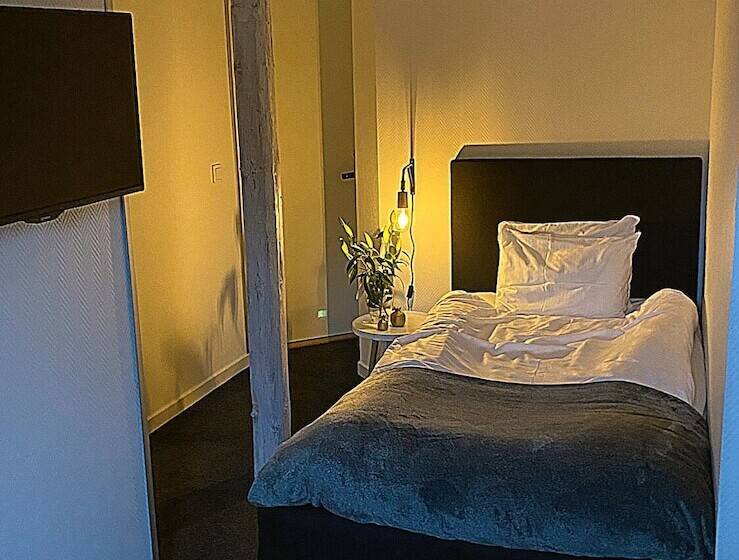 Standart Tek Kişilik Oda, L Värend