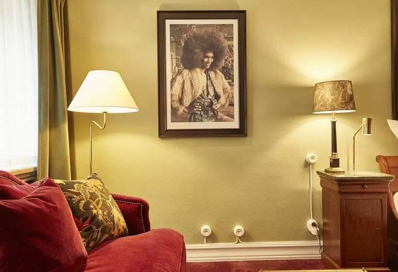 Quarto Estandar, Mj's