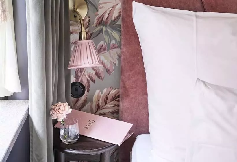 Quarto Basic, Mj's