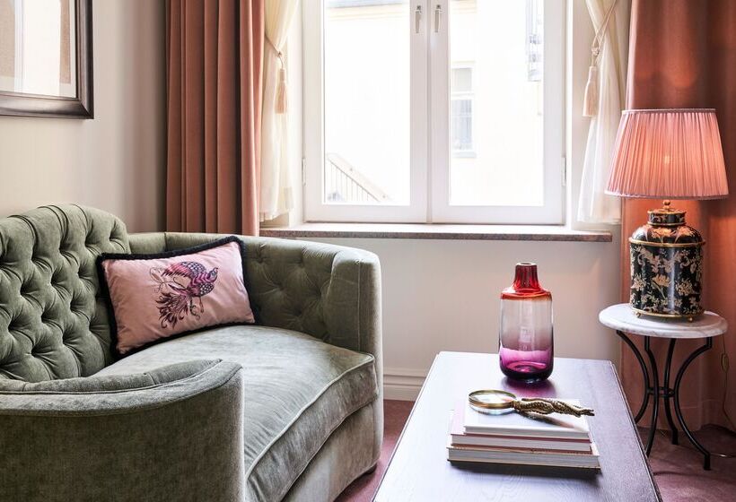 חדר סטנדרט, Mj's