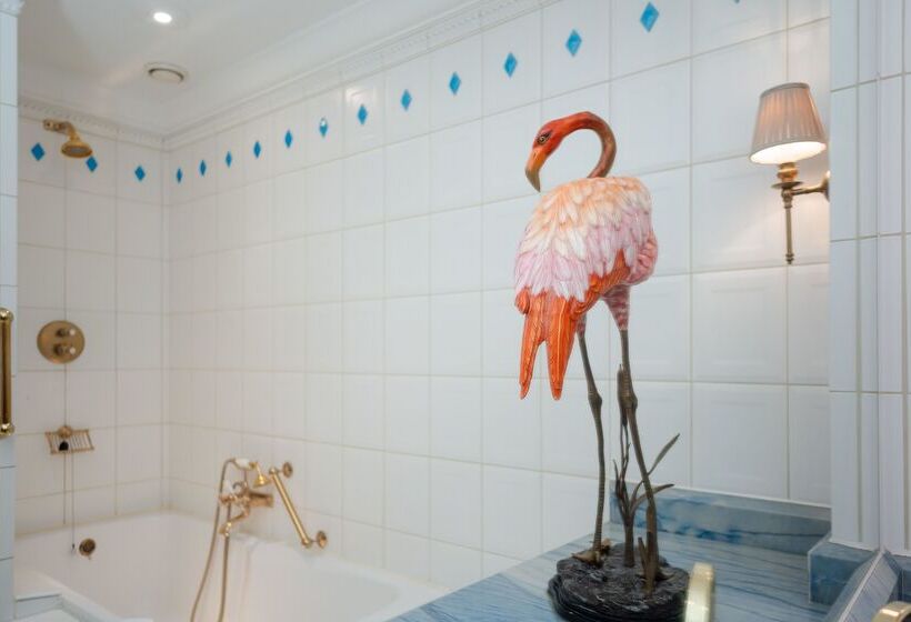 חדר סטנדרט, Mj's