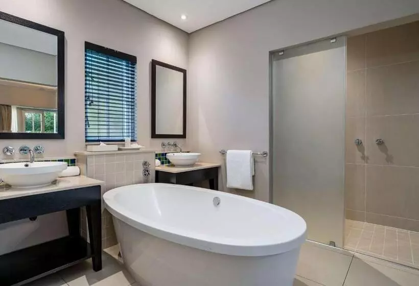 デラックスルーム, Mount Grace Hotel & Spa