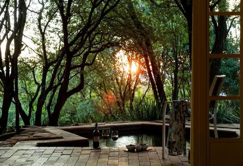 חדר אקזקיוטיב, Mount Grace Hotel & Spa