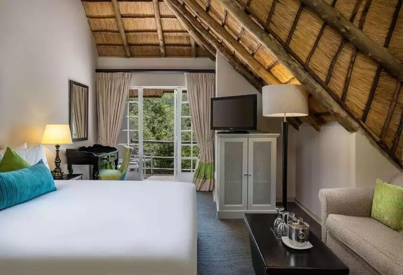 キングサイズベッドのスタンダードルーム, Mount Grace Hotel & Spa