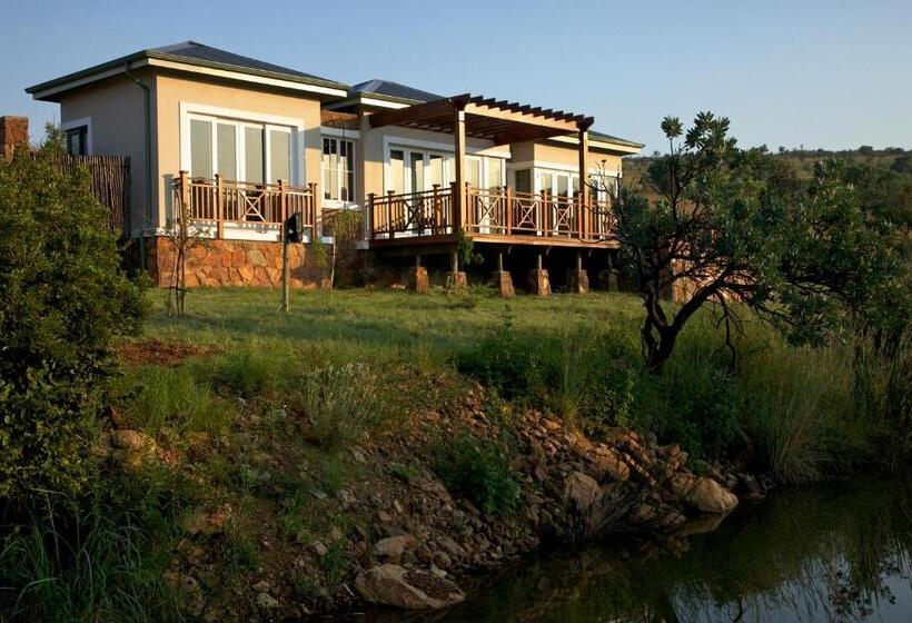 סוויטה, Mount Grace Hotel & Spa