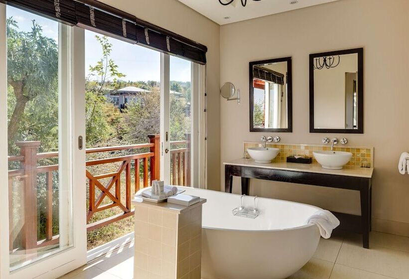 סוויטה, Mount Grace Hotel & Spa