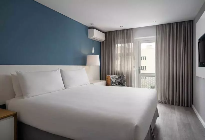 ダブルベッドスタンダードルーム, Protea Hotel By Marriott Cape Town Sea Point