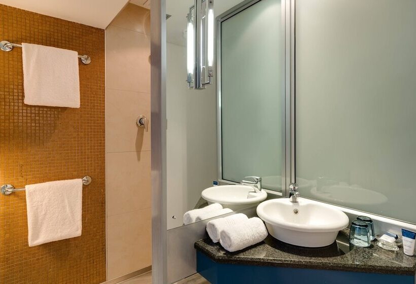 חדר סטנדרט מיטה זוגית, Protea Hotel By Marriott Cape Town Sea Point