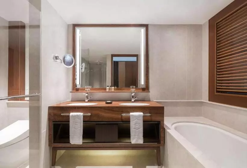 سوئیت با تخت بزرگ, Shangri La Singapore